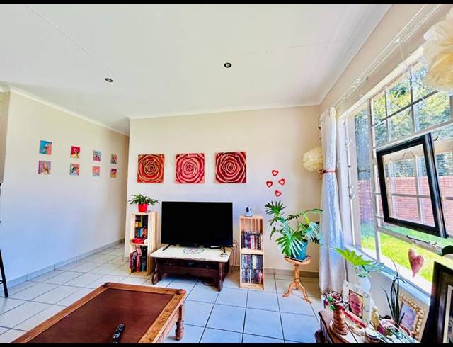 3 BEDROOM HOUSE FOR SALE IN NGWENYA RIVER ESTATE